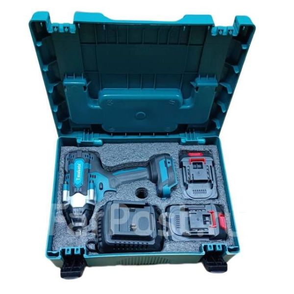 Гайковерт аккумуляторный ударный Makota 800 Нм 1/2,18В