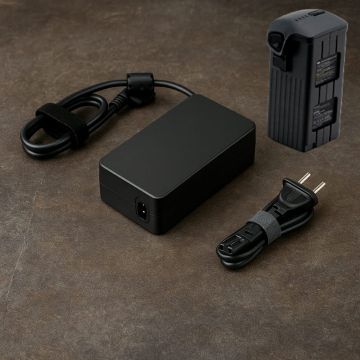Зарядное устройство DJI Mavic power adaptor 240W для DJI Mavic 4 Pro